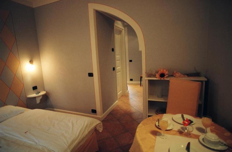 Hotel Casa Arizzoli Cannobio Exteriör bild