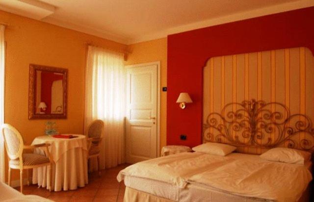 Hotel Casa Arizzoli Cannobio Rum bild