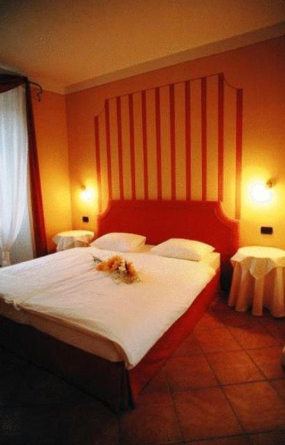 Hotel Casa Arizzoli Cannobio Rum bild